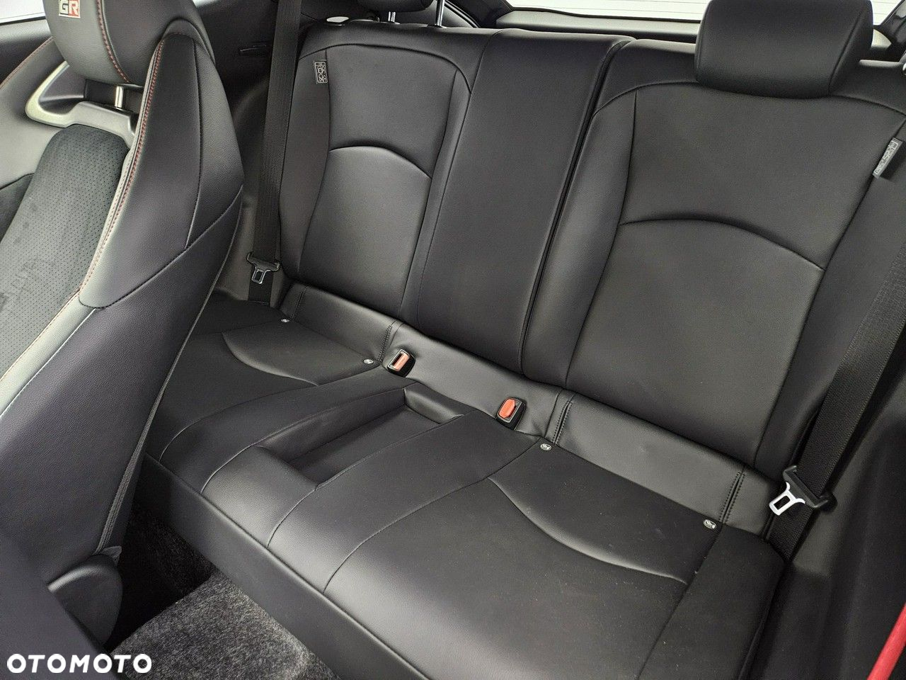 Toyota Yaris - 23
