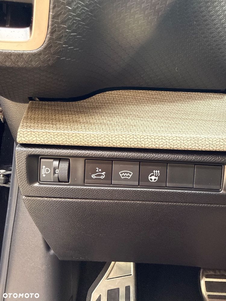 Citroën C5X 1.6 PureTech Shine EAT8 - 18
