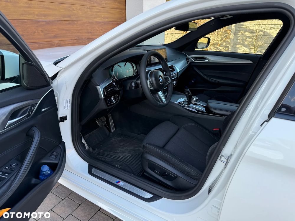 BMW Seria 5 520d xDrive M Sport sport - 7