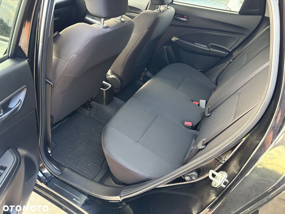 Suzuki Swift 1.2 Dualjet SHVS Premium Plus - 10