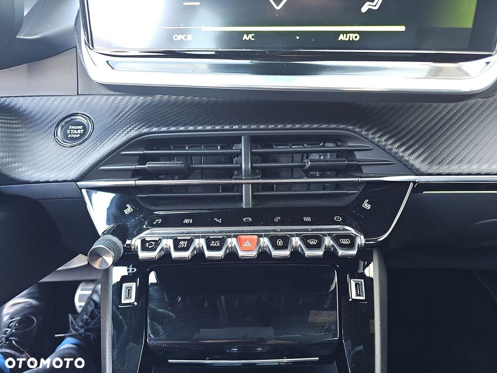 Peugeot 2008 1.2 PureTech GT Pack S&S EAT8 - 27
