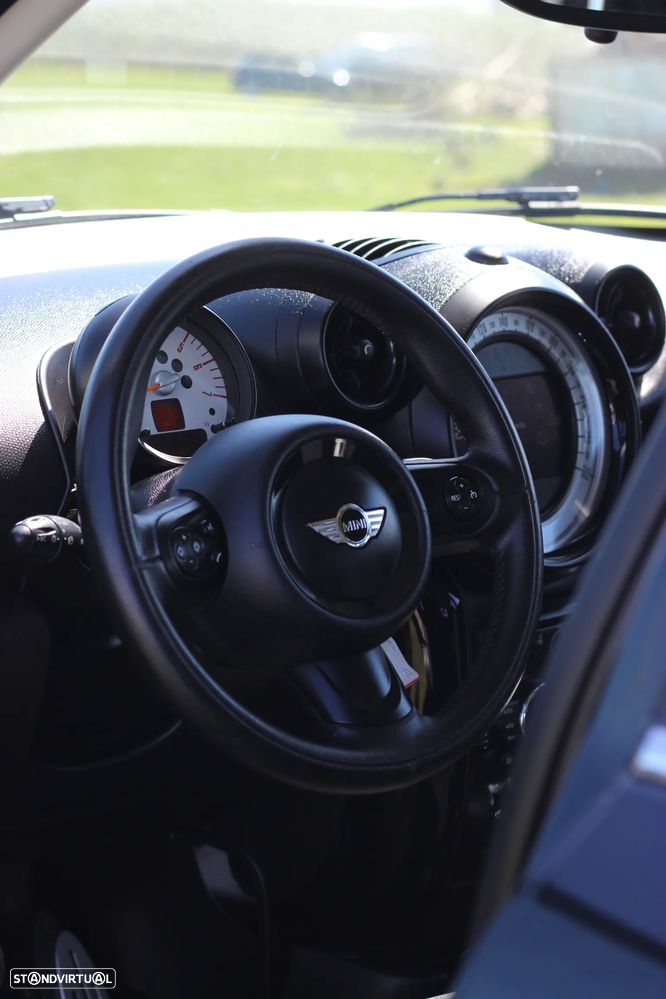 MINI Countryman Cooper D - 16