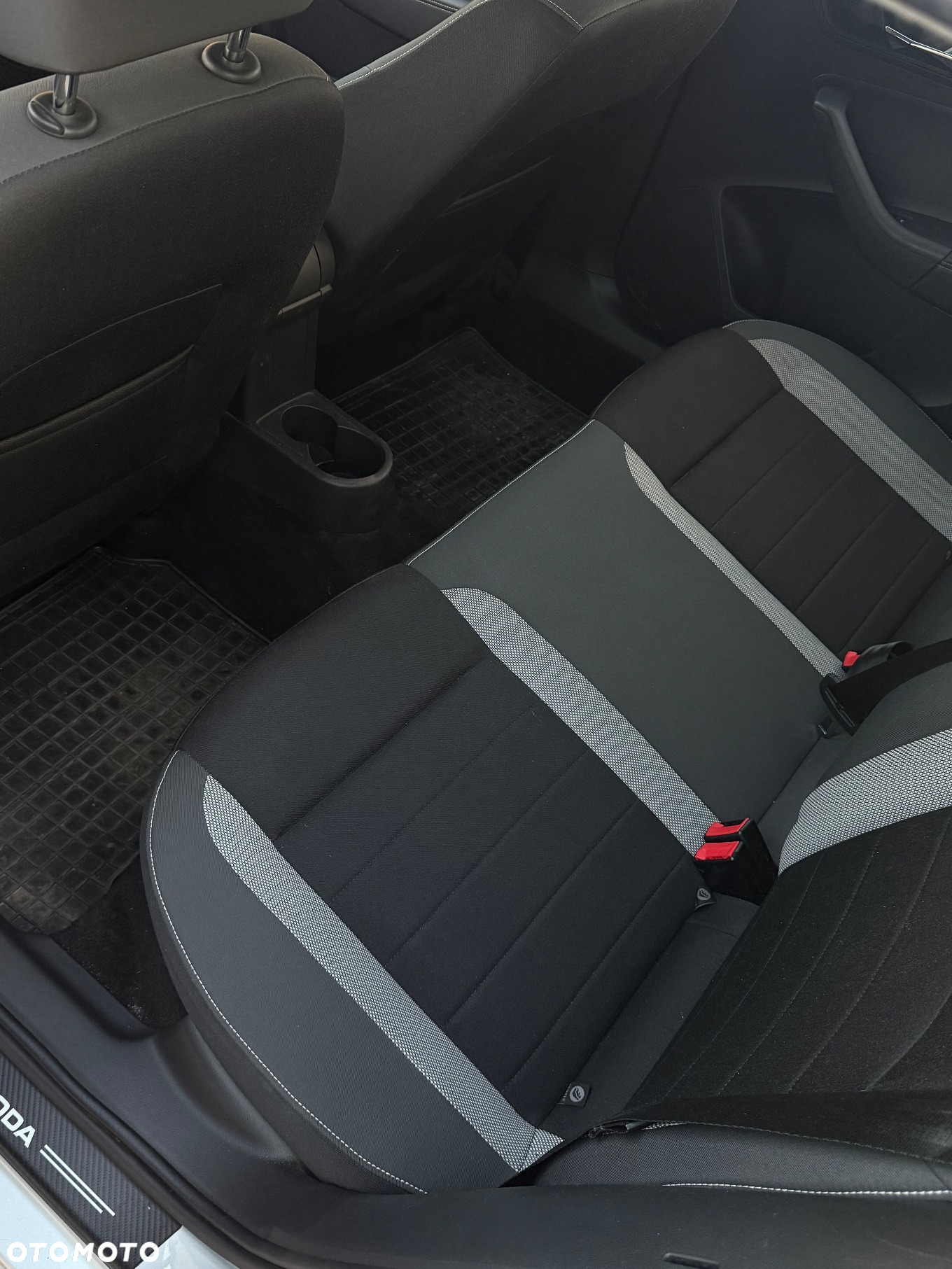 Skoda RAPID - 14