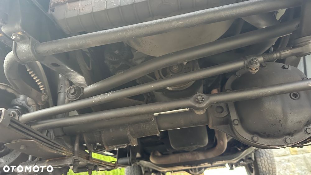 Jeep Wrangler 2.5L - 8