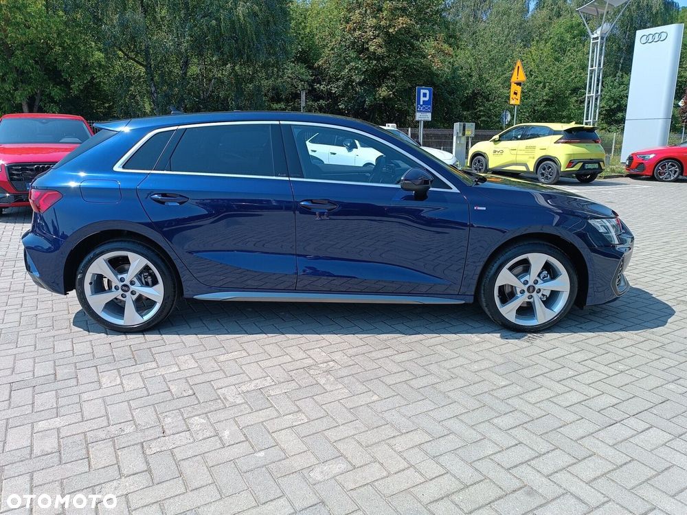Audi A3 Sportback - 12