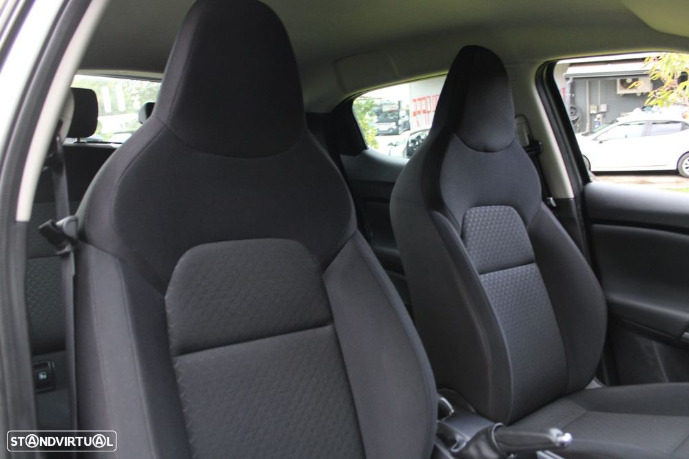 Nissan Juke 1.0 DIG-T Acenta DCT - 27