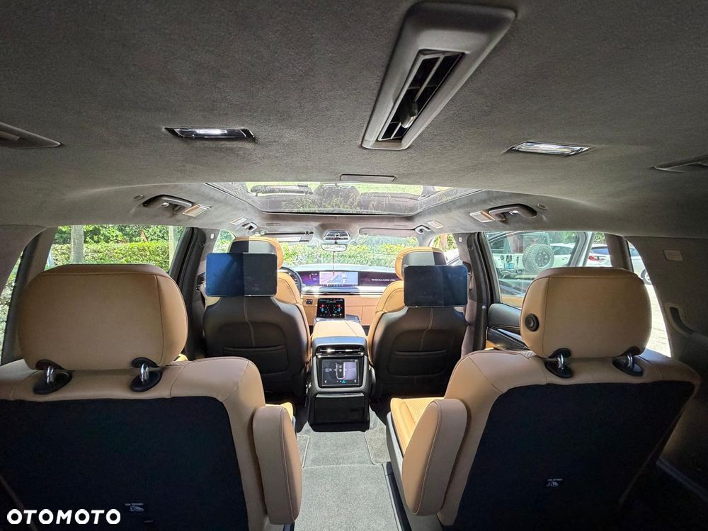 Cadillac Escalade - 21