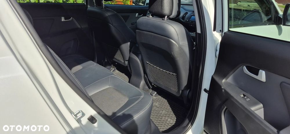 Kia Sportage 1.7 CRDI S 2WD - 12