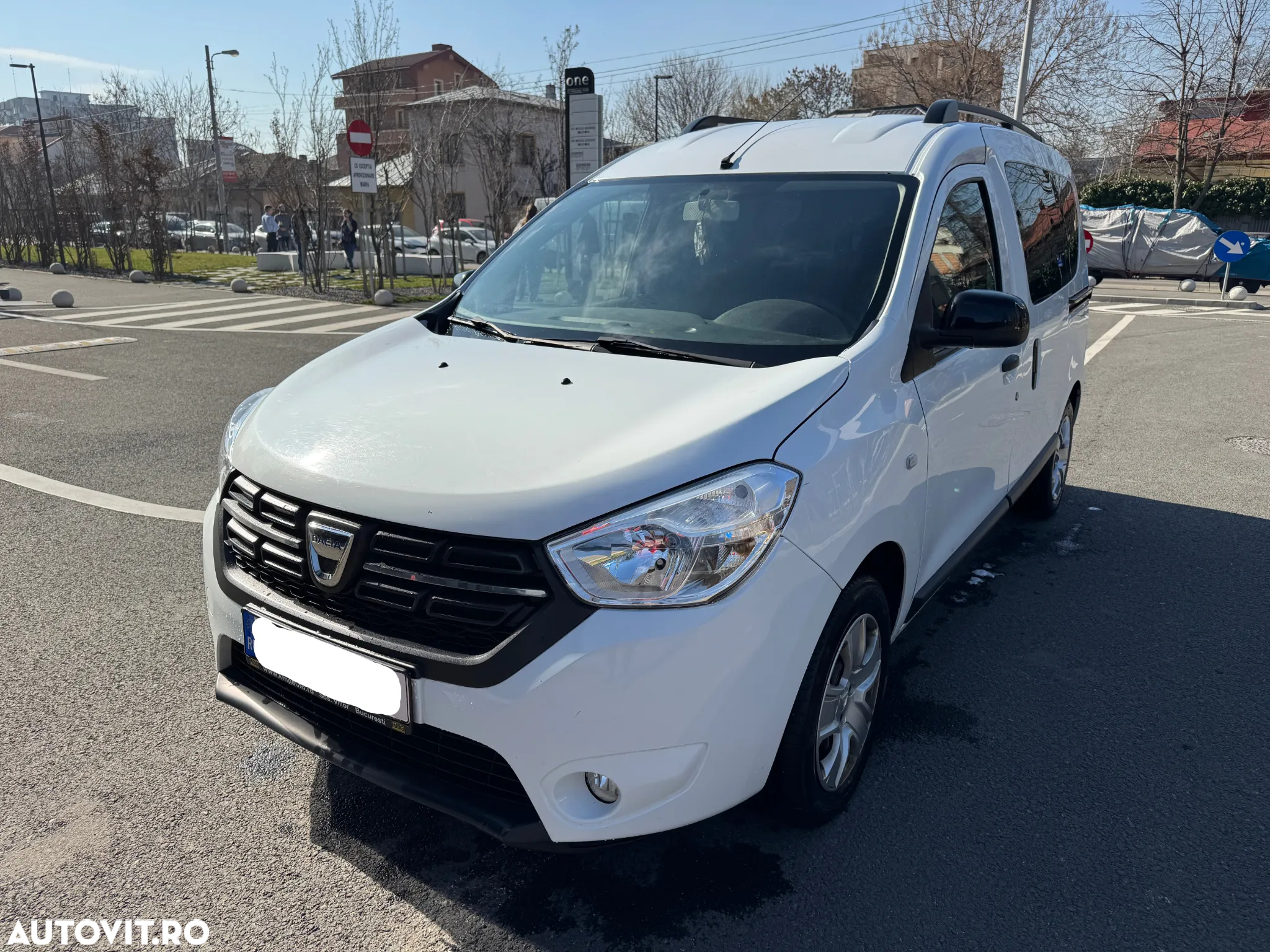 Dacia Dokker 1.5 Blue dCi Laureate - 3