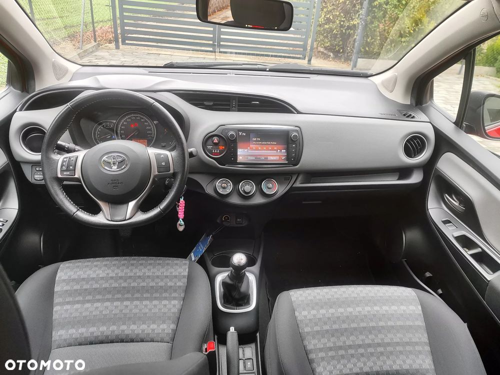 Toyota Yaris 1.0 Premium EU6 - 20