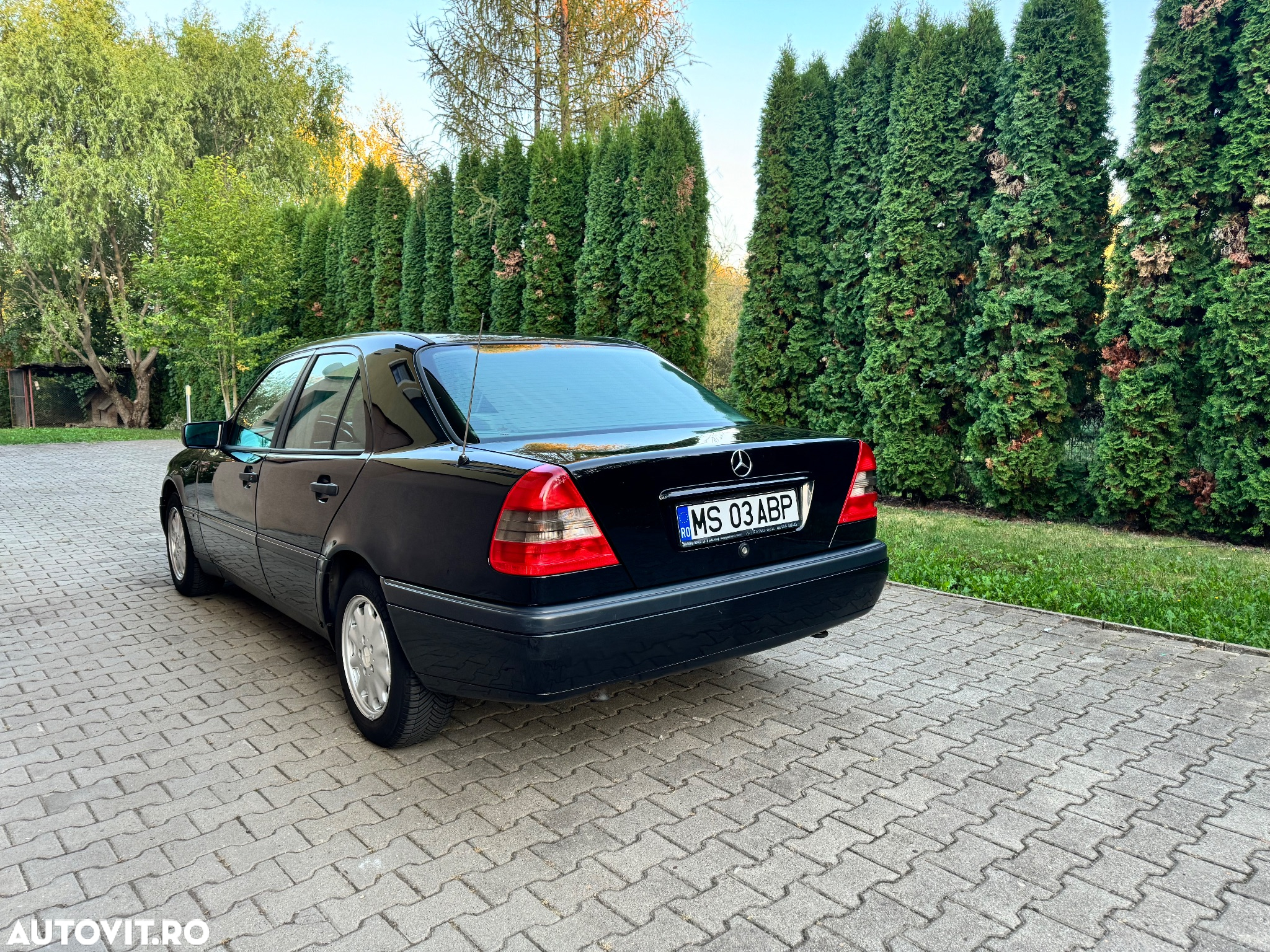 Mercedes-Benz C - 6