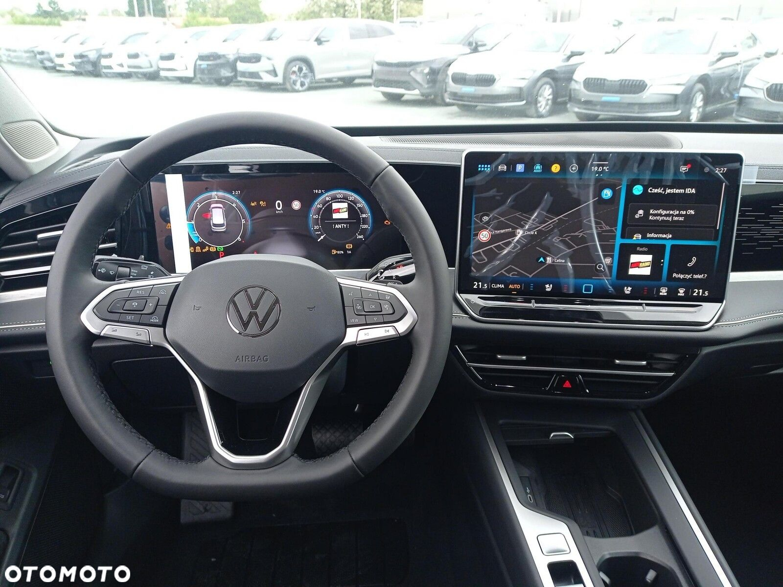 Volkswagen Passat - 13