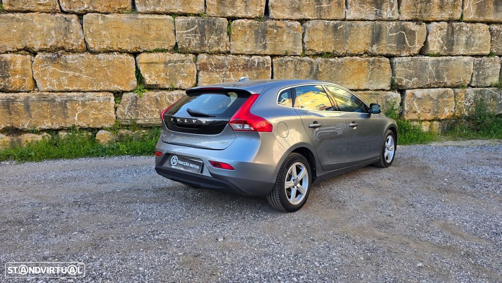 Volvo V40 1.6 D2 Momentum Powershift Eco - 2