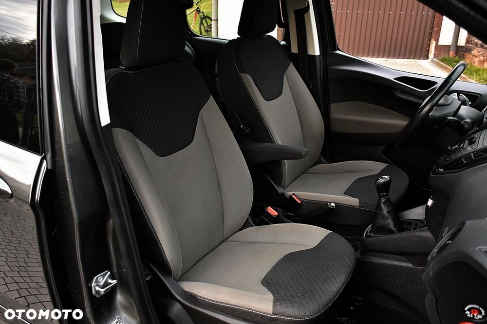 Ford Tourneo Courier 1.5 TDCi Trend - 15
