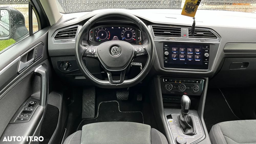 Volkswagen Tiguan - 23