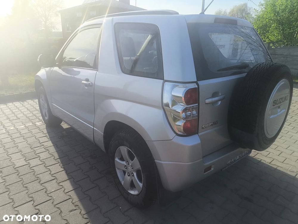 Suzuki Grand Vitara 1.6 Comfort EU5 - 5