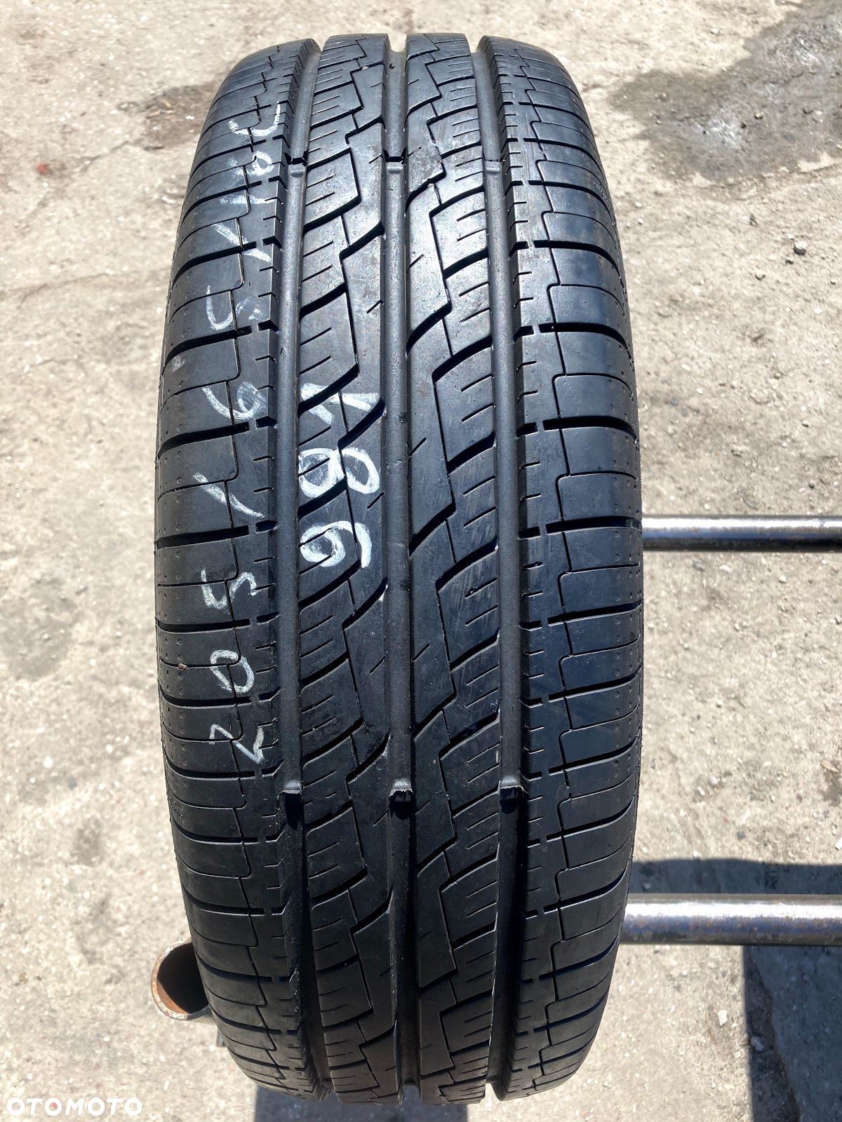 205/65/16C Gislaved COM Speed 107/105T - 1