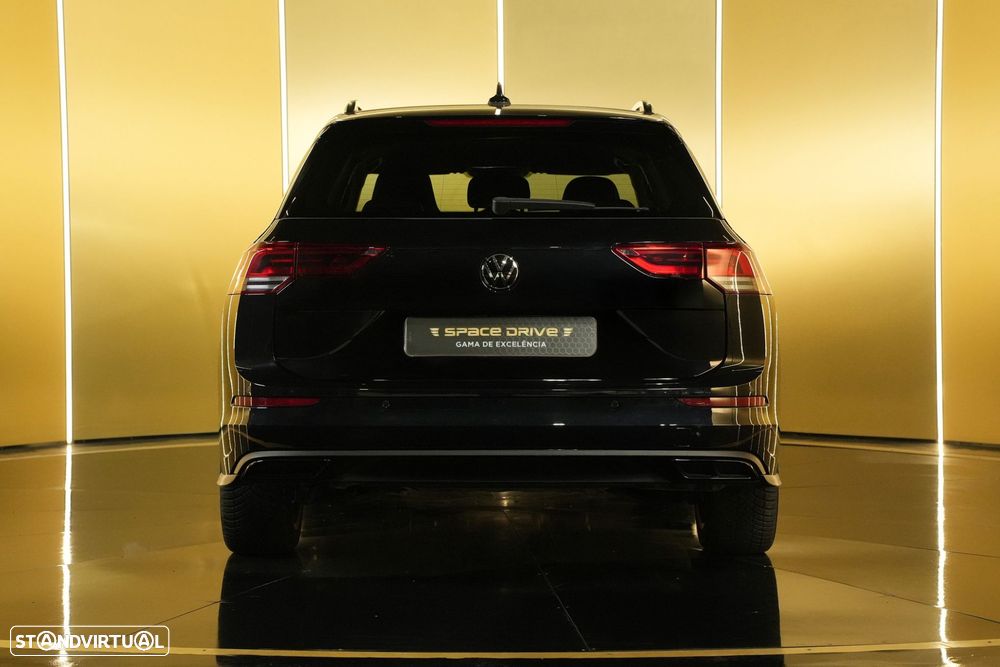 VW Golf Variant 2.0 TDi - 12