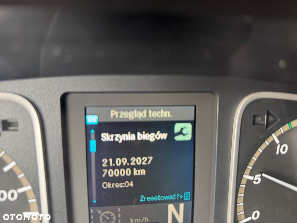 Mercedes-Benz ATEGO - 25