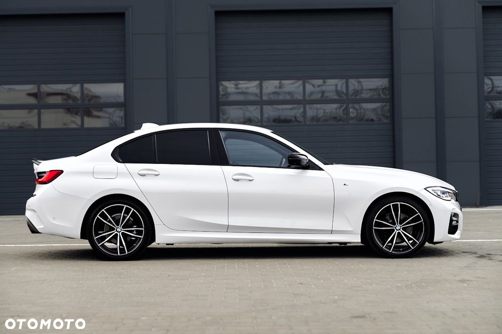 BMW Seria 3 320d xDrive M Sport - 15