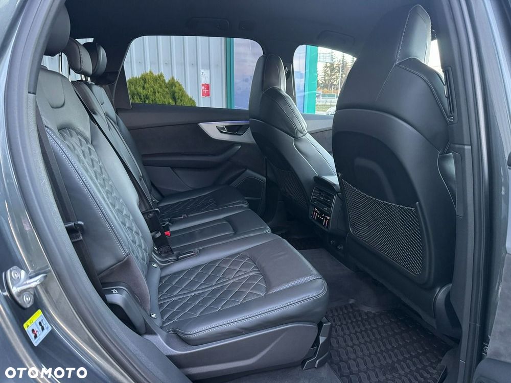Audi SQ7 TFSI Quattro Tiptronic - 23