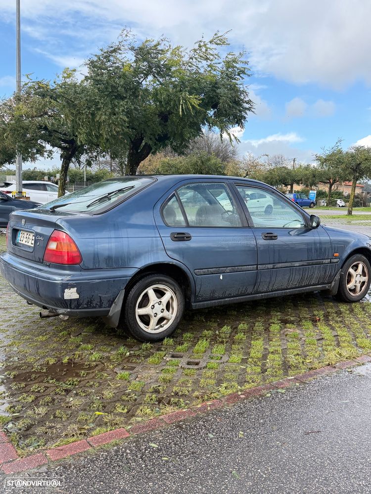 Honda Civic 1.4i - 8