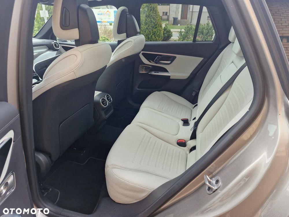 Mercedes-Benz GLC - 22