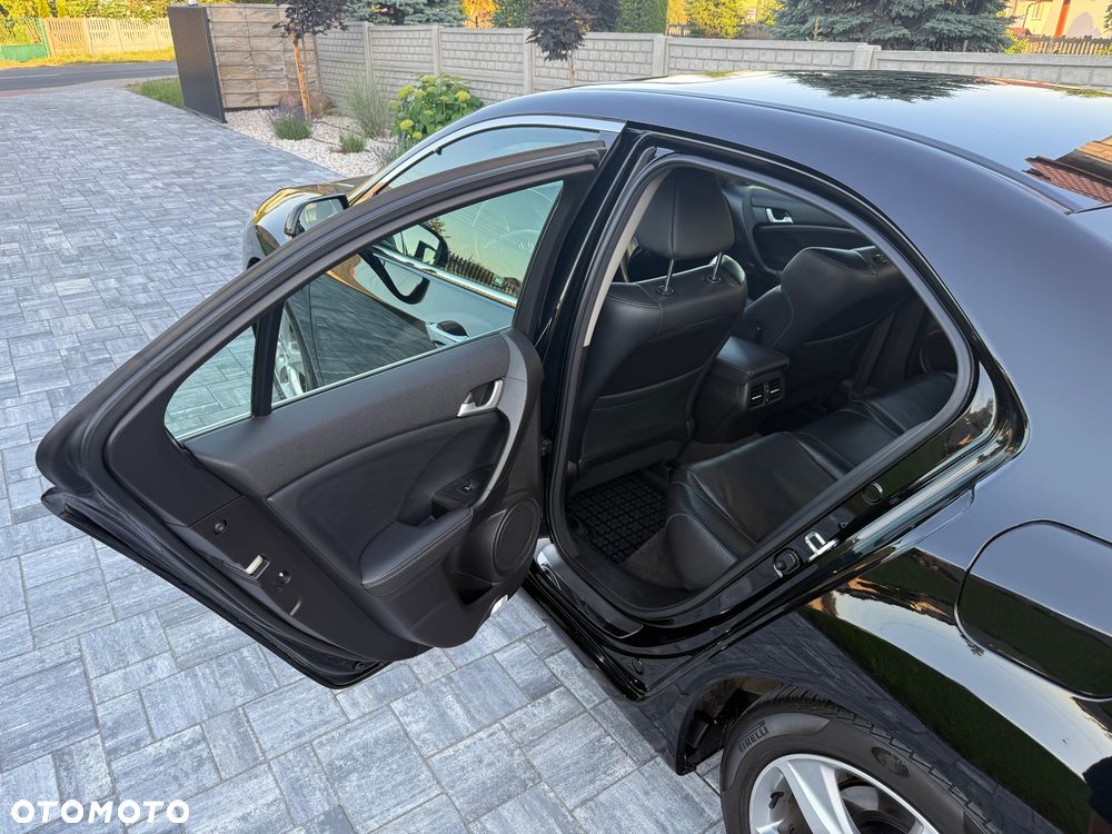 Honda Accord 2.0 Executive - 22