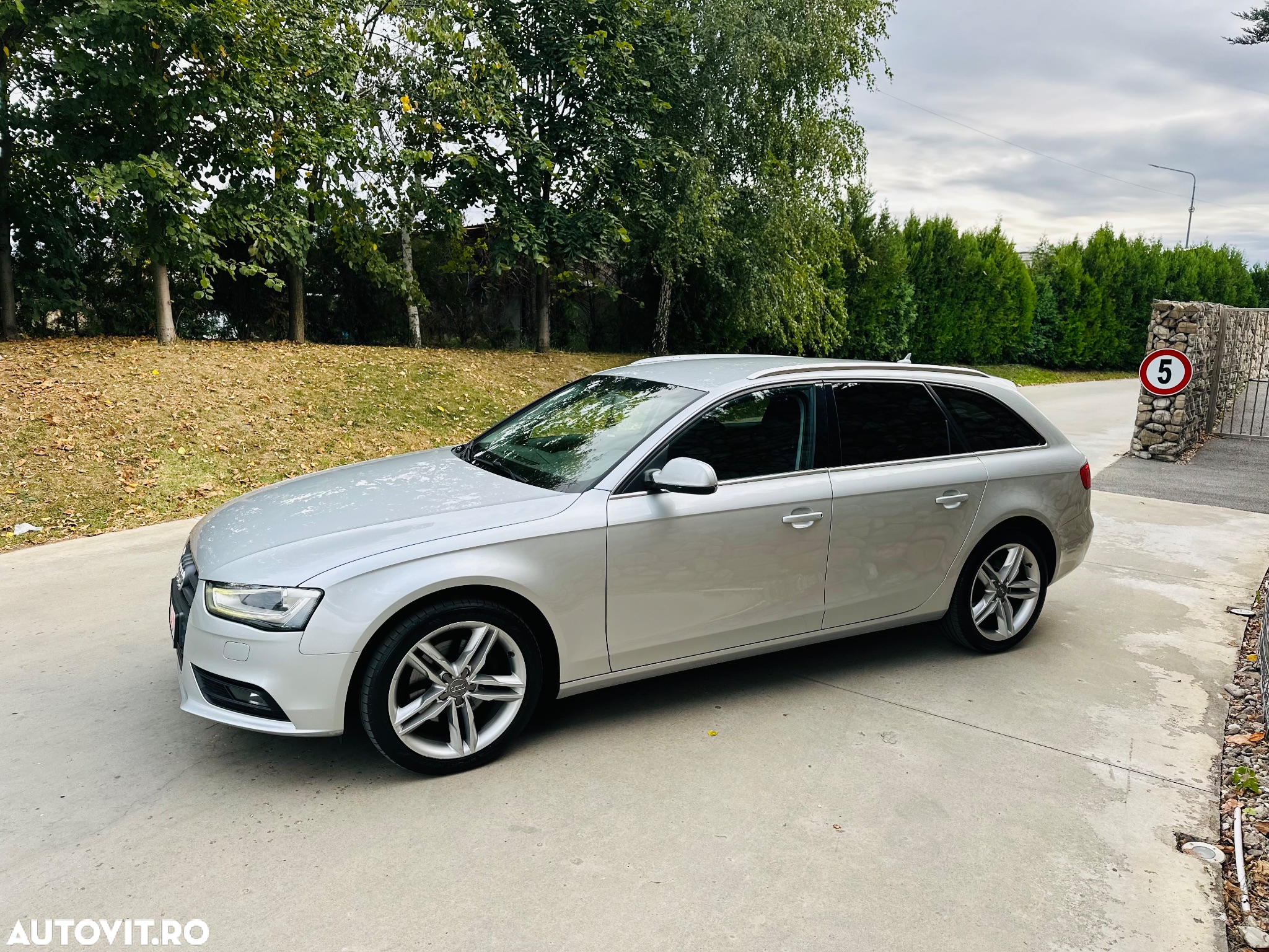 Audi A4 Avant 2.0 TDI DPF Attraction - 13