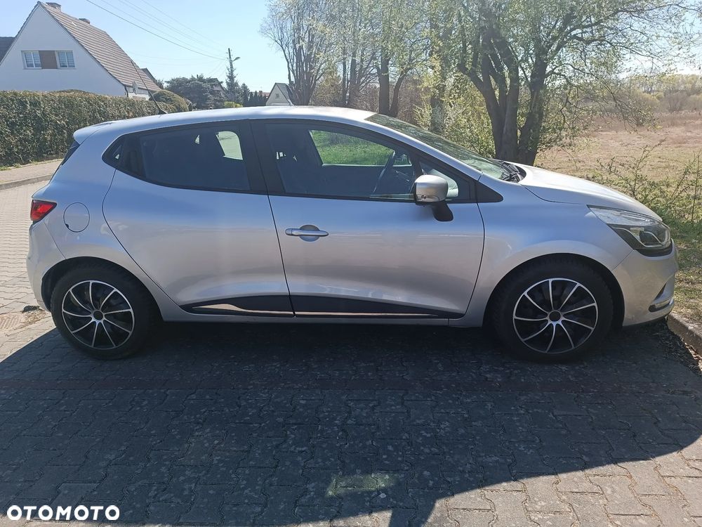 Renault Clio (Energy) dCi 90 Start & Stop INTENS - 4