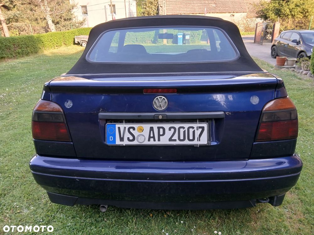Volkswagen Golf - 4