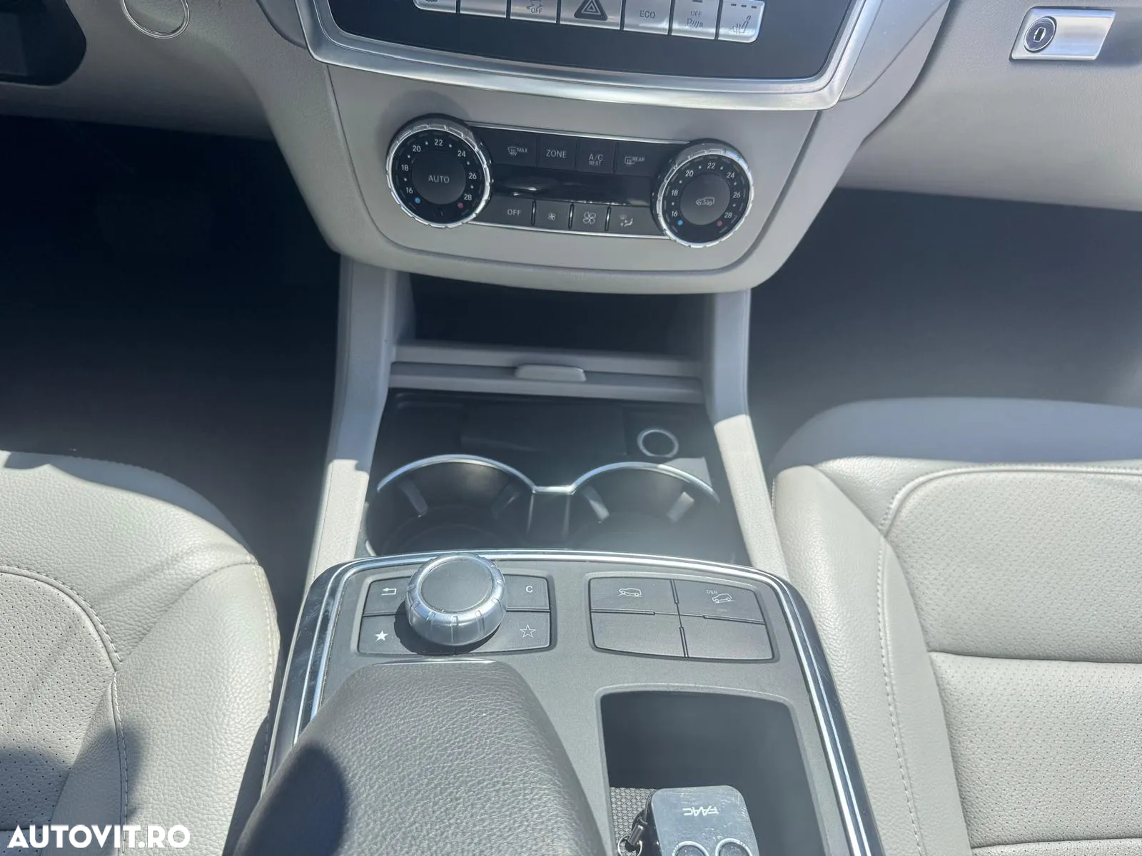 Mercedes-Benz ML 350 BlueTec 4MATIC Aut - 10