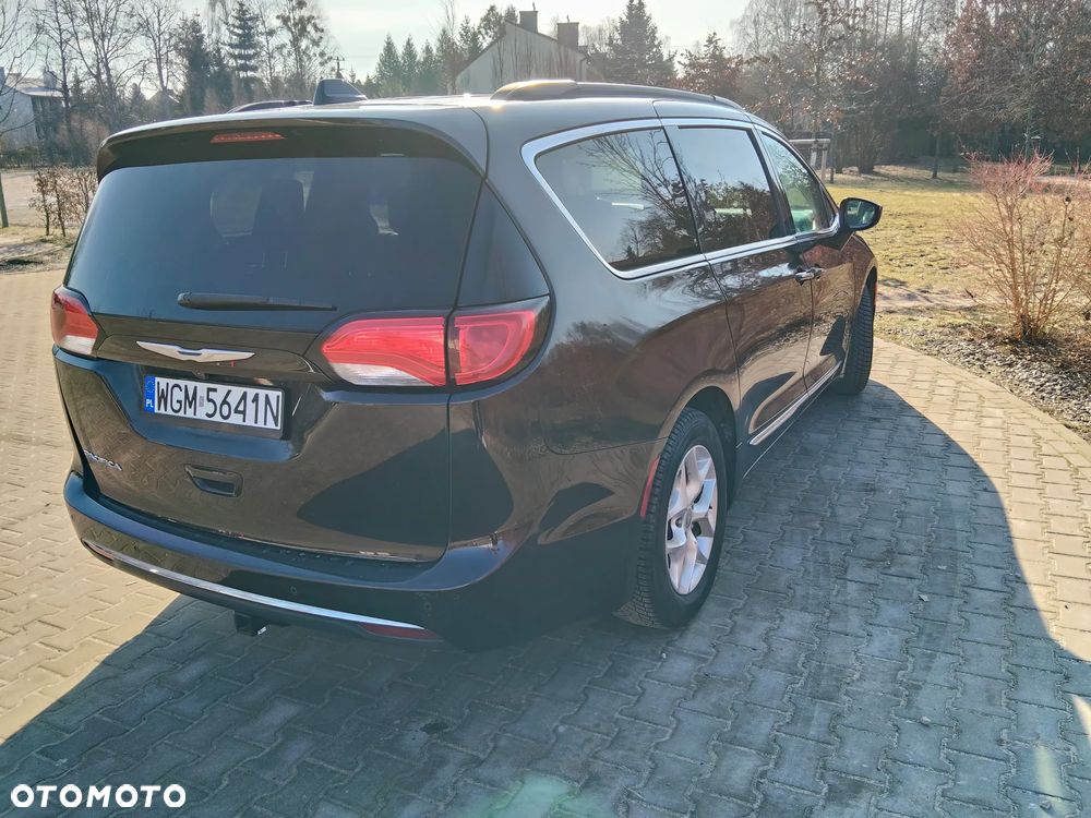 Chrysler Pacifica 2017