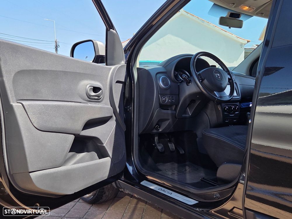 Dacia Lodgy 1.2 TCe Confort 7L - 8