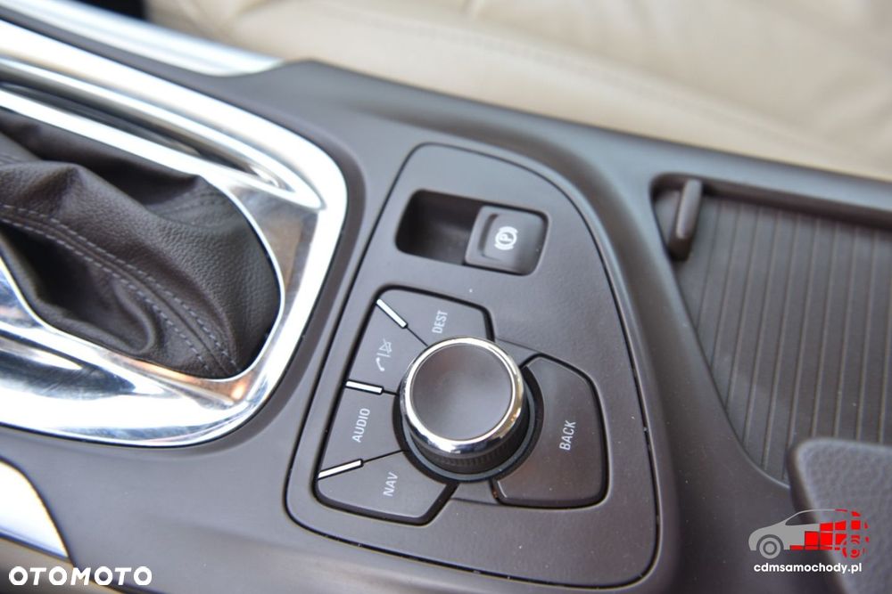 Opel Insignia - 31