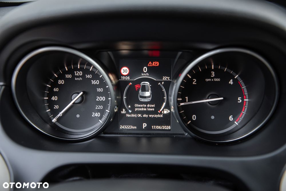 Land Rover Discovery Sport TD4 HSE - 20