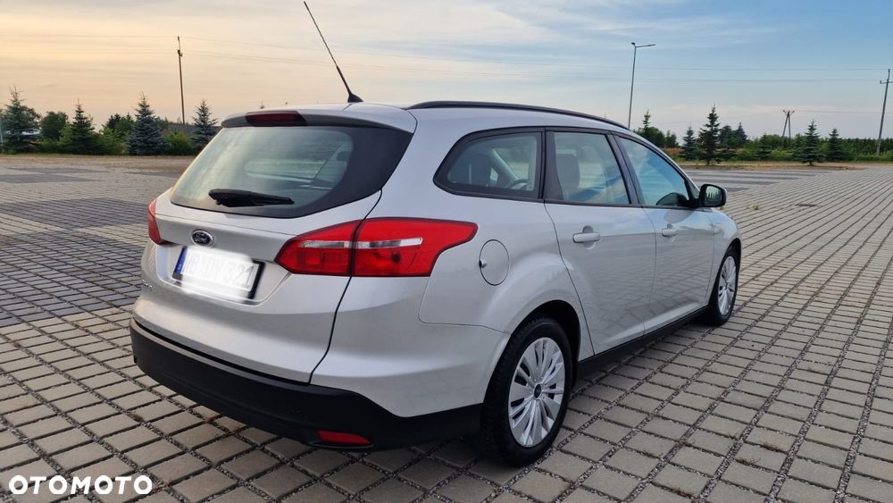 Ford Focus - 10