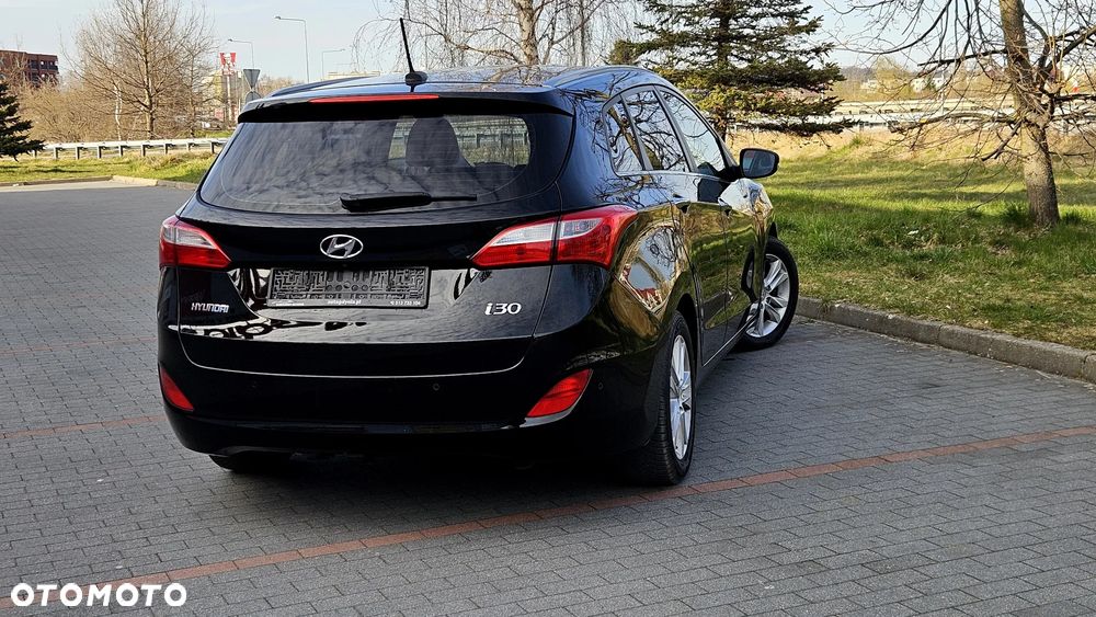 Hyundai i30 1.6 CRDi Automatik Trend - 20