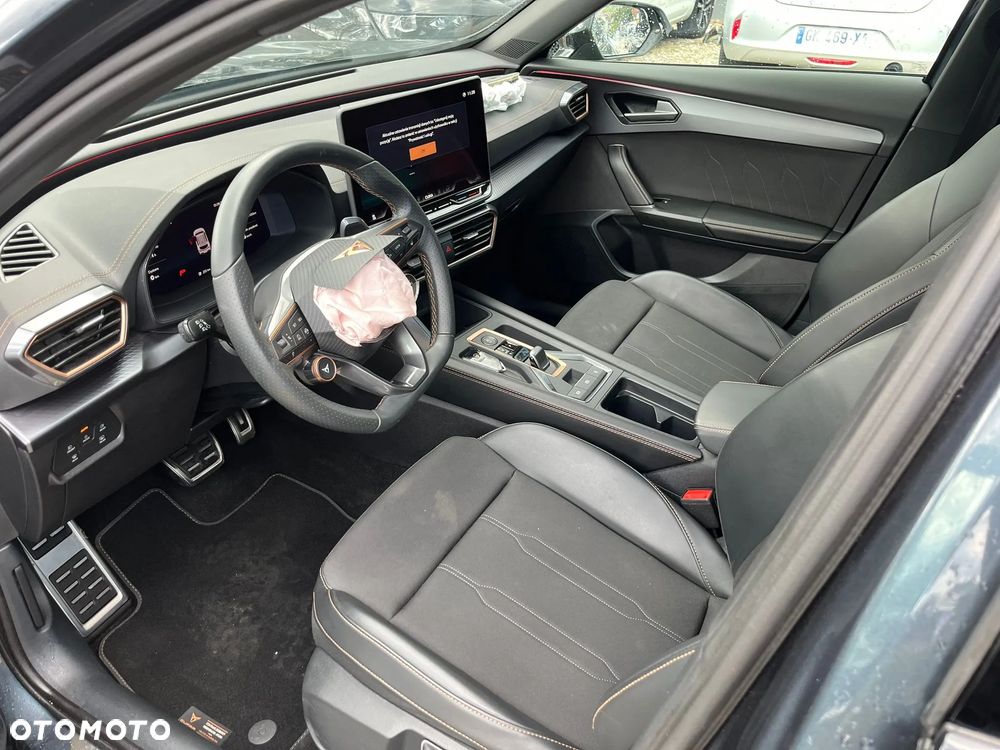 Cupra Formentor 1.5 e-Hybrid DSG - 9