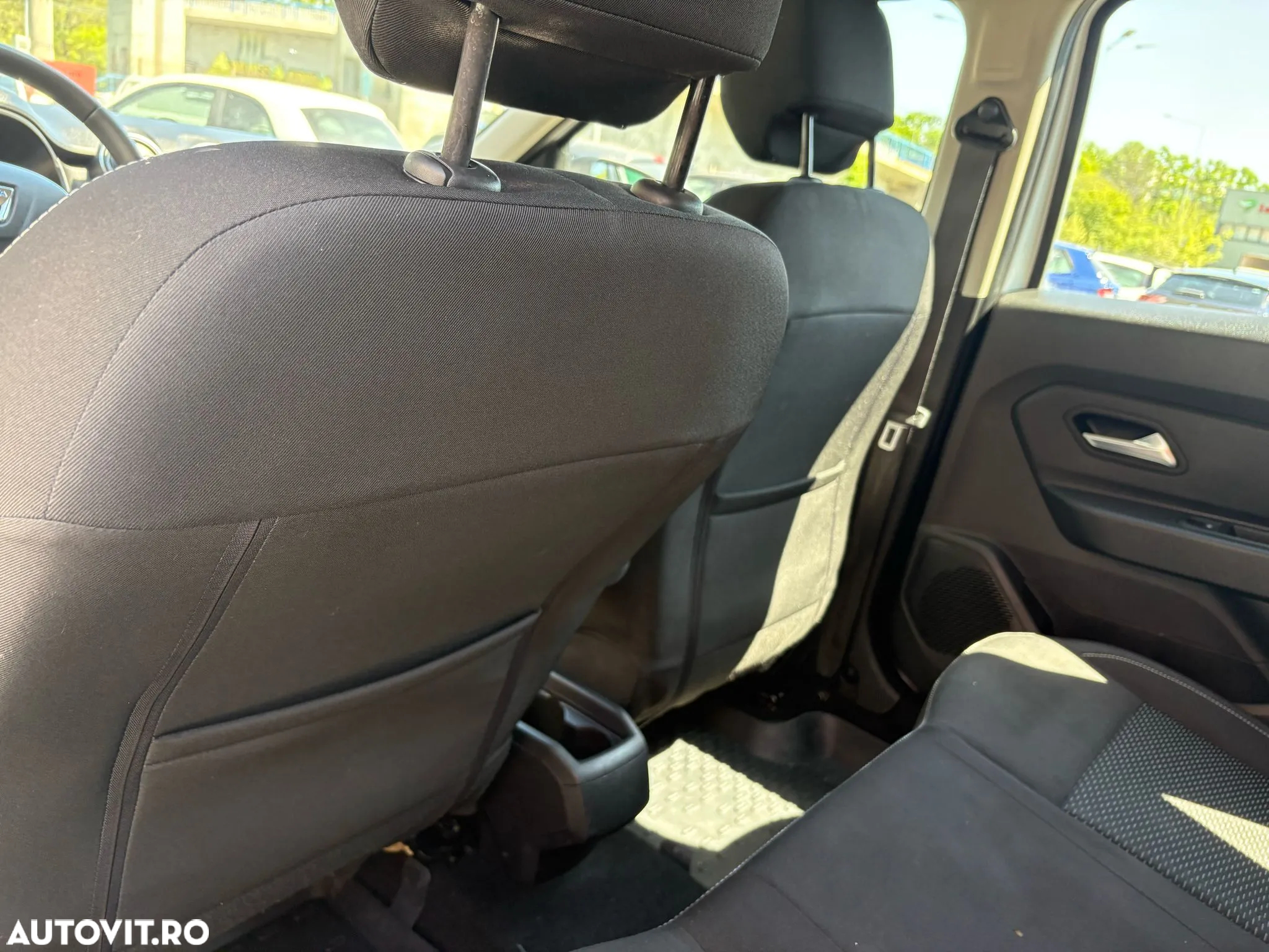 Dacia Duster 1.5 Blue dCi 4WD Essential - 5