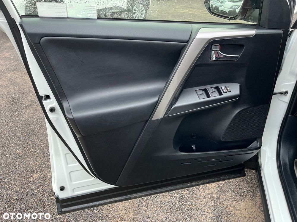 Toyota RAV4 Hybrid Premium 4x4 - 24