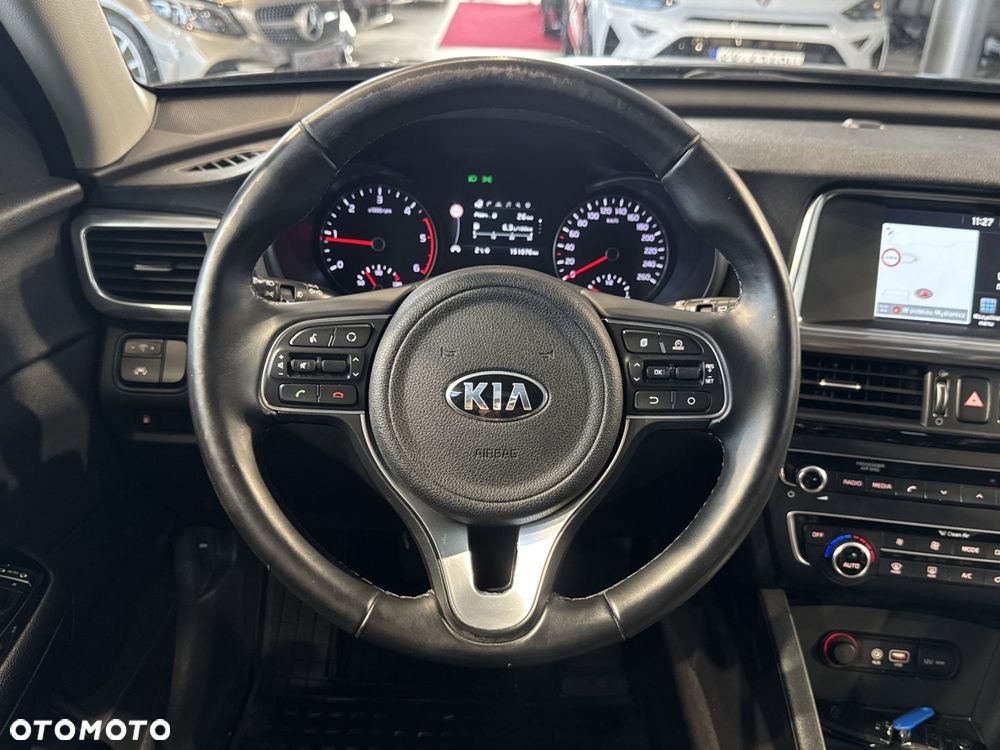 Kia Optima - 18