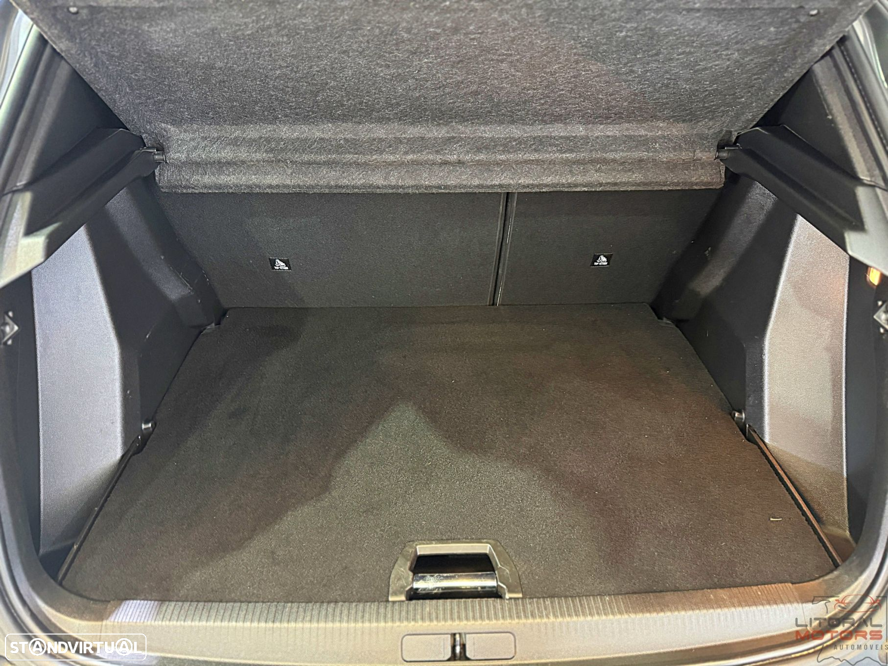 Peugeot 2008 1.2 PureTech GT EAT8 - 10