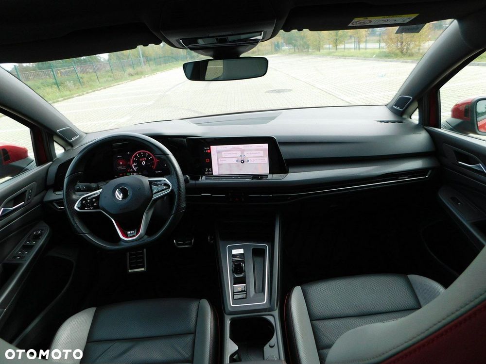 Volkswagen Golf - 5