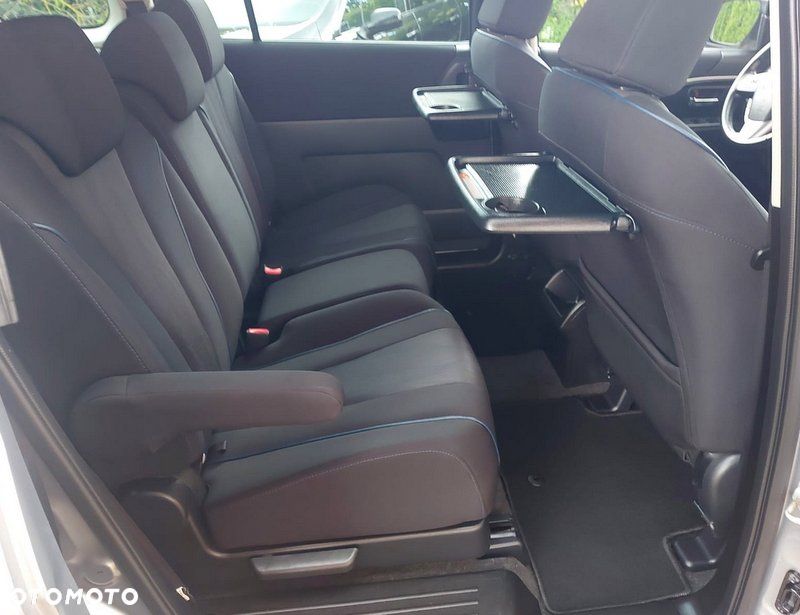 Mazda 5 - 35