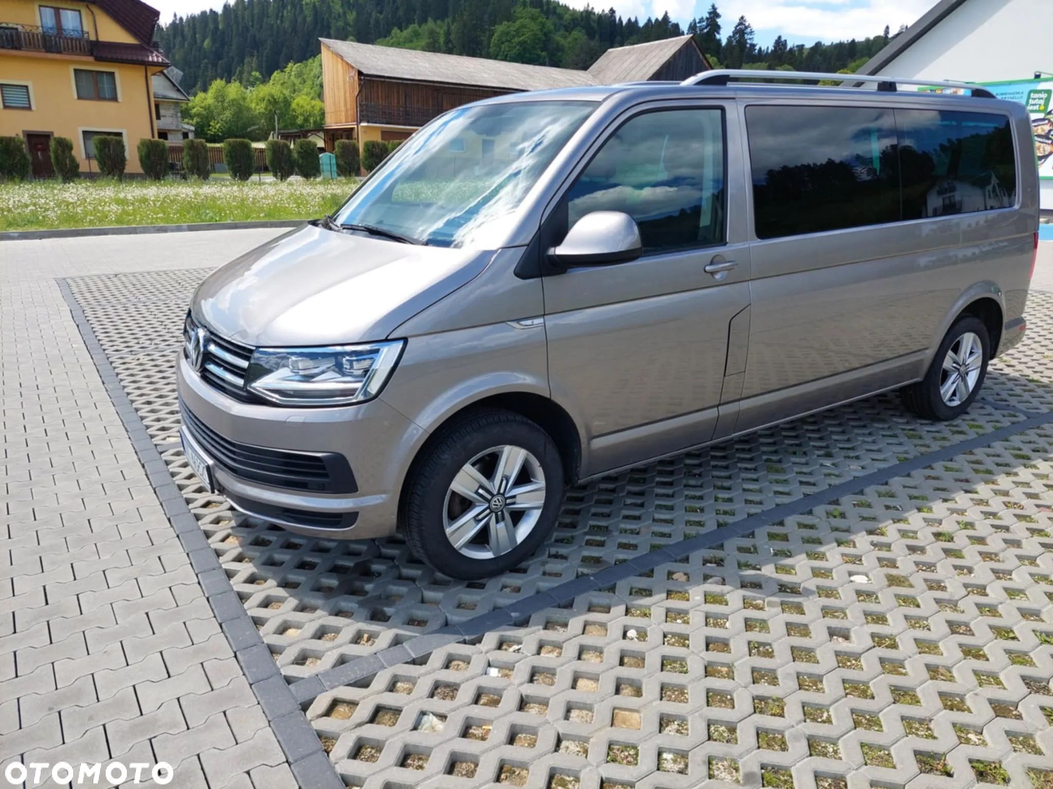 Volkswagen Caravelle 2.0 TDI L2 Comfortline 4Motion - 1