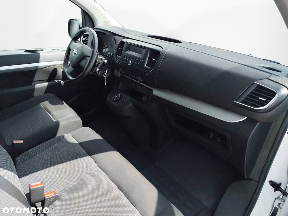 Toyota Proace Verso - 16