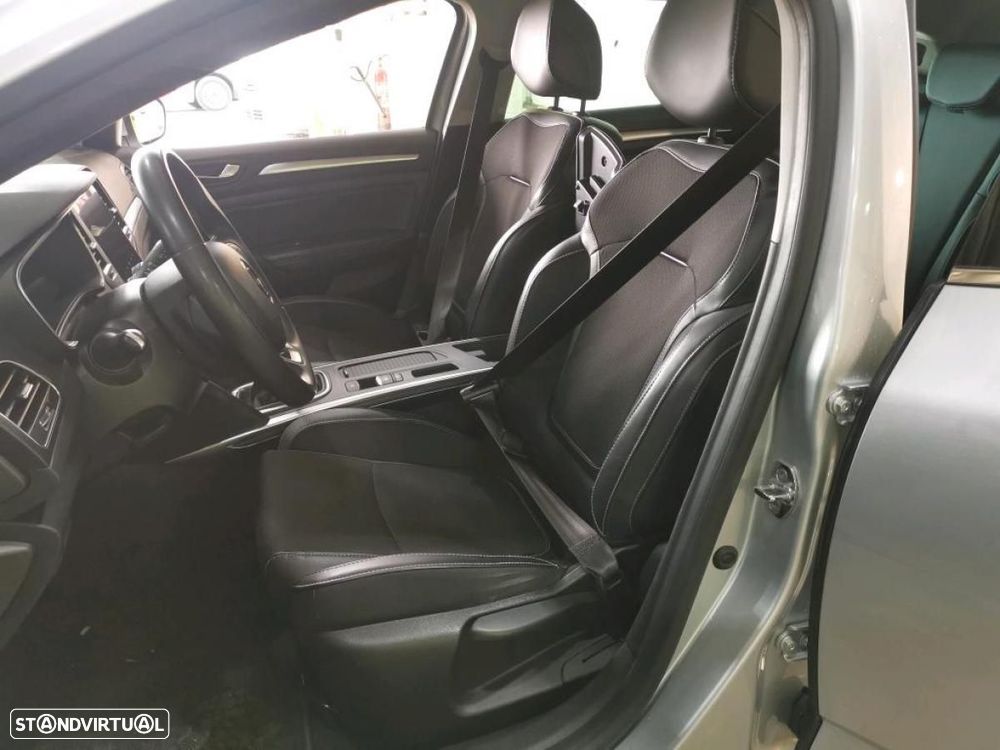 Renault Mégane Sport Tourer 1.5 Blue dCi Intens - 6