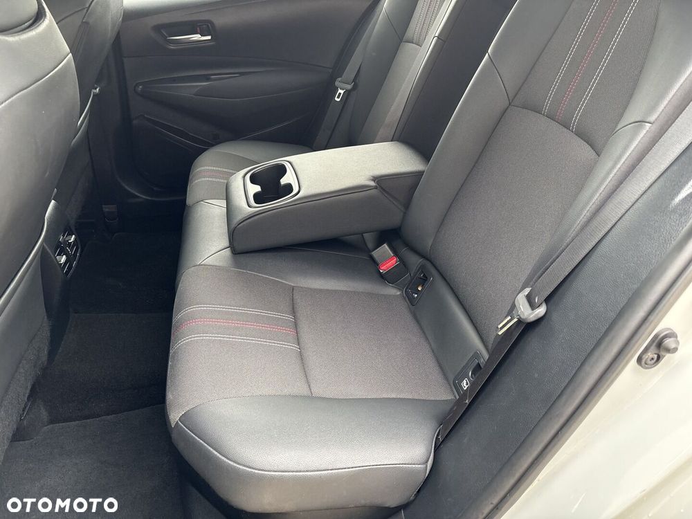 Toyota Corolla - 11