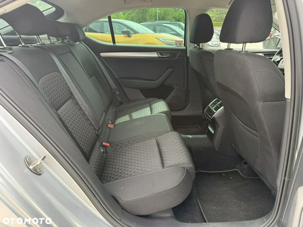 Skoda Superb 2.0 TDI SCR Ambition - 7